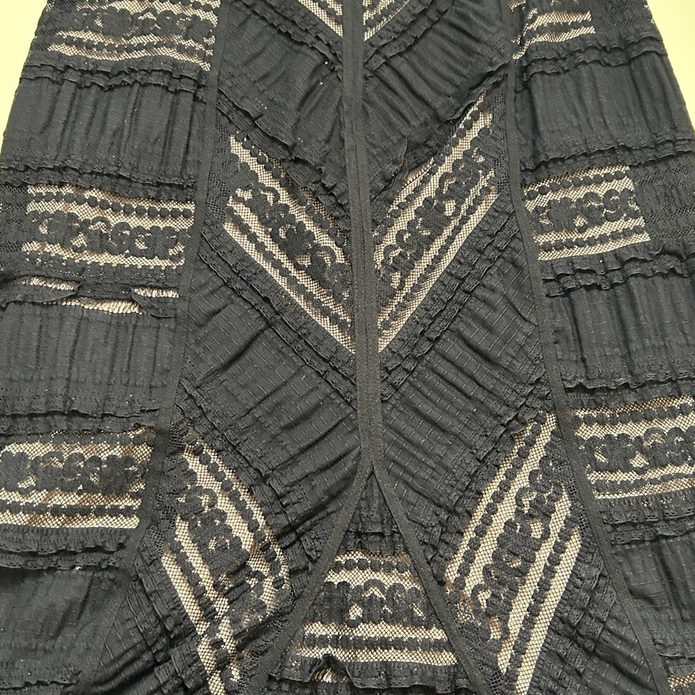 VENUS Black High Low Lace Dress - Picture 14 of 16